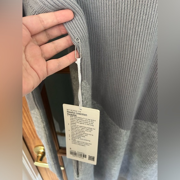 Lululemon Restful Intention Sweater - Picture 9 of 10